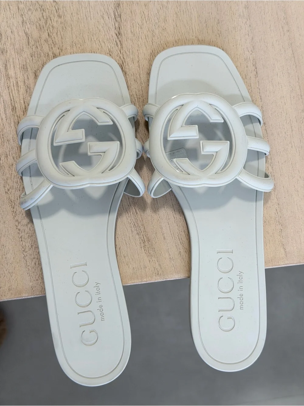Gucci Interlocking G slide sandal